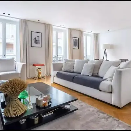 Amazing 2bdr/6pax Next To Champs Elysees Lägenhet