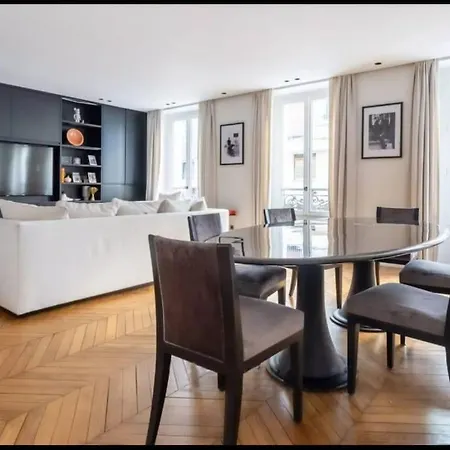 Amazing 2bdr/6pax Next To Champs Elysees Apartment Paris