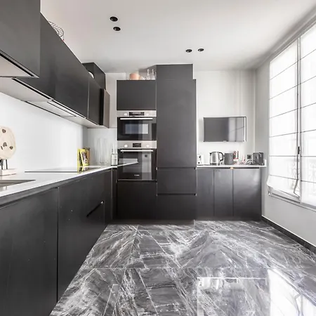 Amazing 2bdr/6pax Next To Champs Elysees *